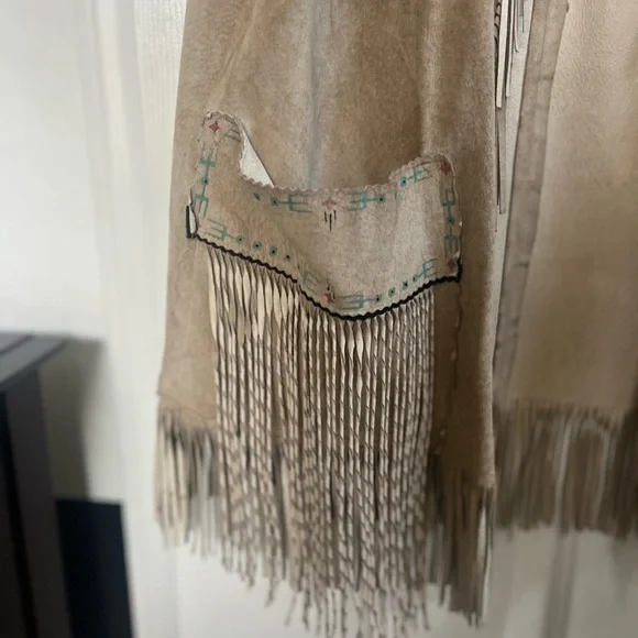 Hand painted fringe vest - Picture 3 of 7